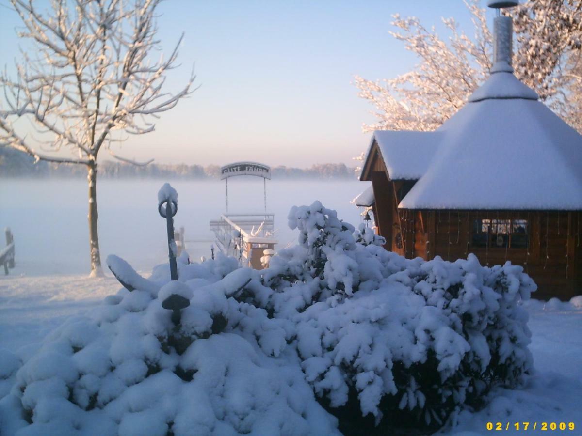 Ferien Am See Apartment Schwerin  Exterior photo